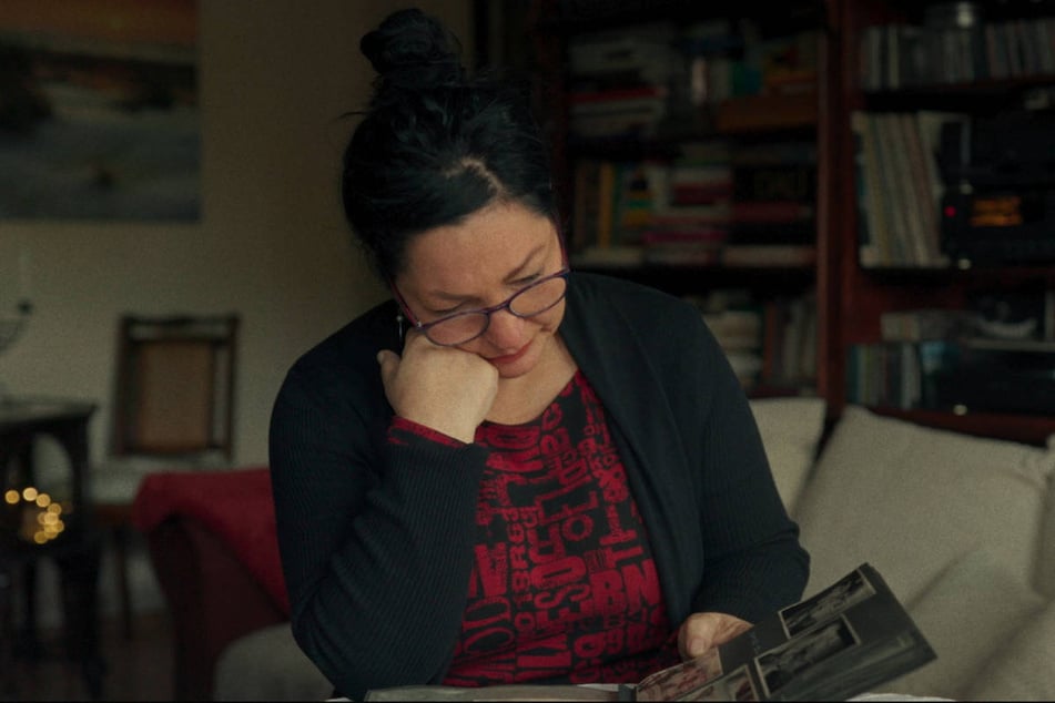 Astrid Passin erinnert sich in der Dokumentation an ihren Vater, der bei dem Anschlag sein Leben verloren hat.