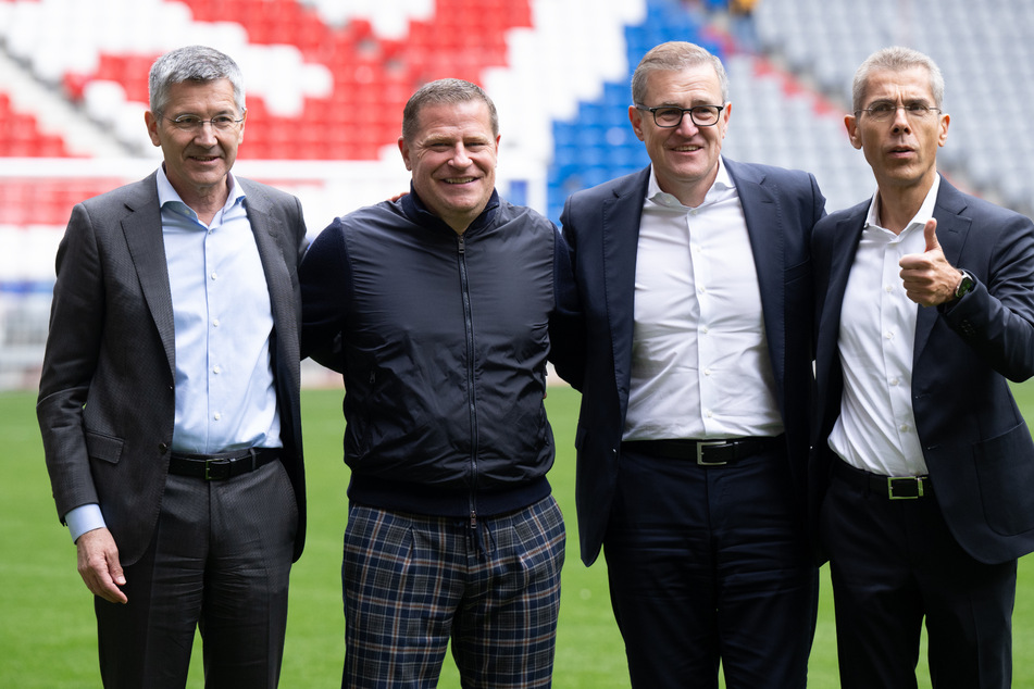 Der aktuelle Vorstand der FC Bayern München AG: Präsident Herbert Hainer (69, l.-r.), Max Eberl, neuer Sportvorstand, Vorstandsvorsitzende Jan-Christian Dreesen (56) und Michael Diederich (58), Finanzvorstand.