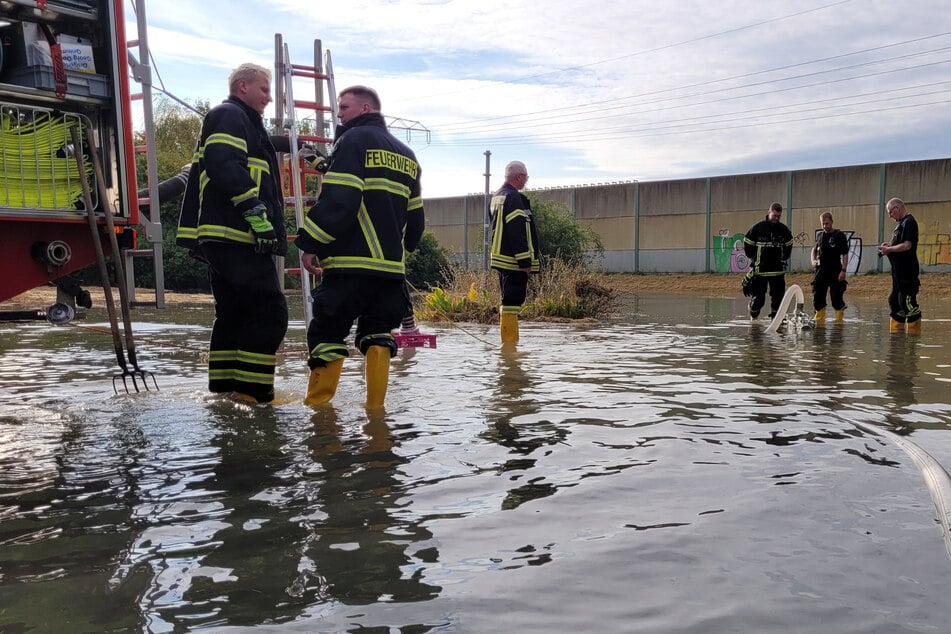 Leipzig: Rohrschaden mitten in der Nacht: Haushalte in Leipzig ohne Wasser