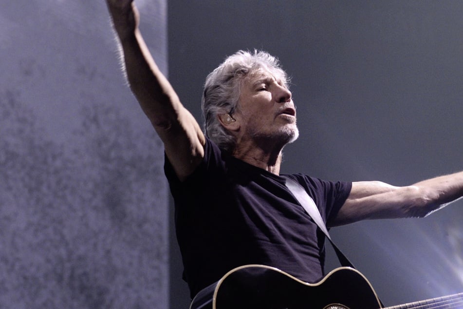 Am 28. Mai 2023 soll Roger Waters (79) in der Festhalle auf dem Frankfurter Messegelände auftreten. Es mehren sich nun die Stimmen, die wegen antisemitischer Aussagen des britischen Musikers eine Absage fordern.