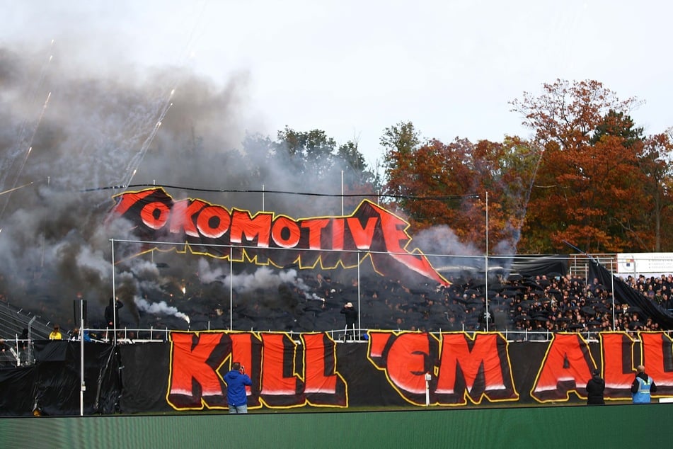 Die Choreo der Lok-Fans beinhaltete unter anderem dieses Banner.