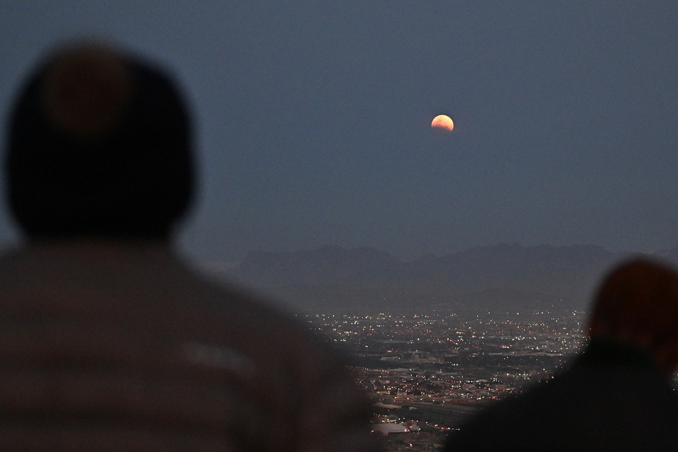 Auch in anderen Teilen der Welt war das Spektakel zu beobachten, wie hier über Südafrika.
