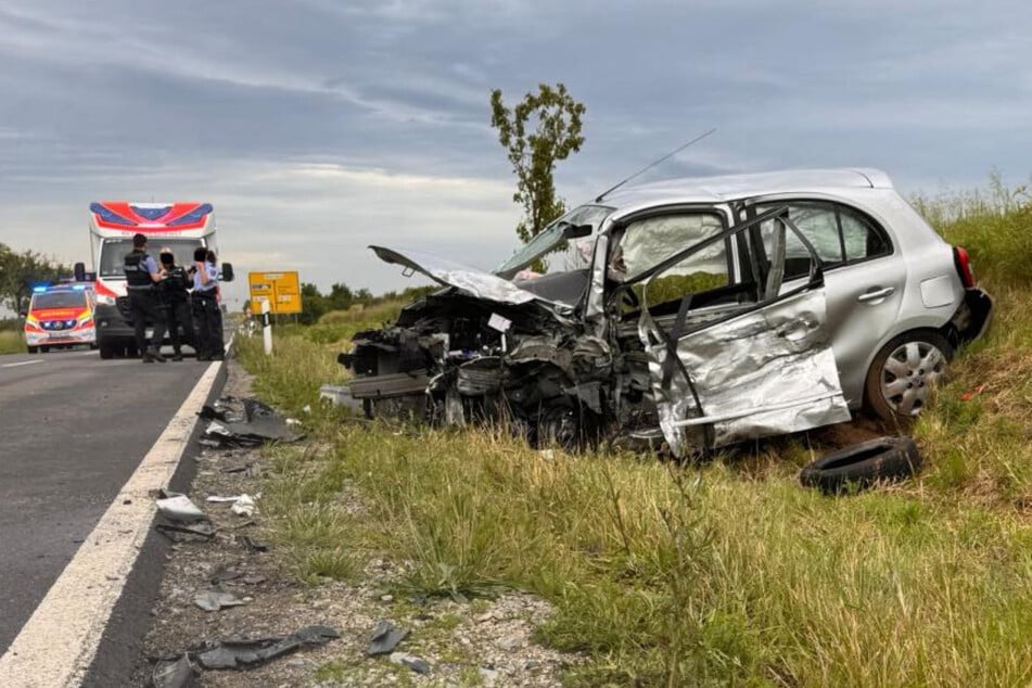 Zwischen Schönebeck und Biere sind vier Menschen bei einem Unfall verletzt worden.