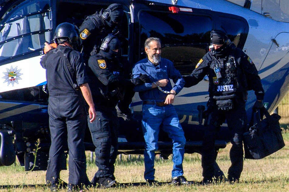 Am Tag seiner Verurteilung wurde Taleb A. mit einem Polizeihubschrauber nach Magdeburg geflogen.