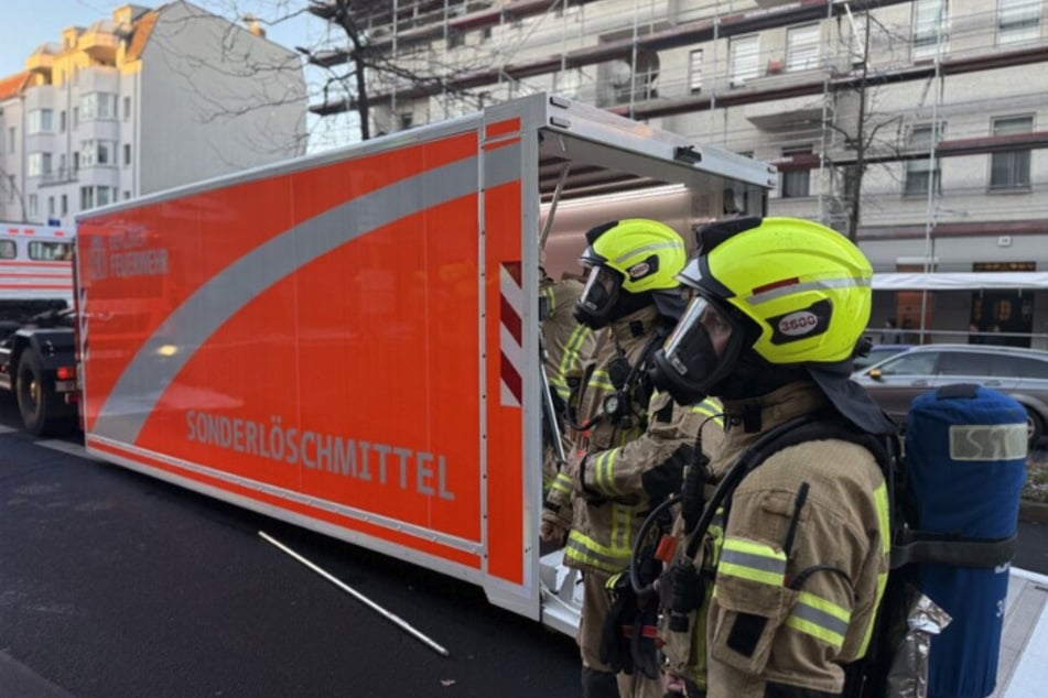 Es waren 60 Einsatzkräfte vor Ort.