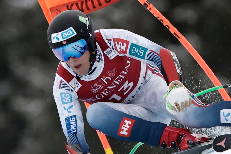 Olympia 2026: Sturz im Training! Rennfahrer mit Helikopter abtransportiert