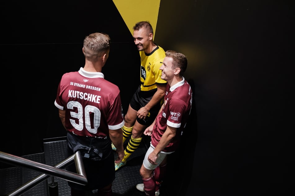 Dreier-Gespräch im Signal-Iduna-Park nach dem Hinspiel der Dynamos bei der Zweiten des BVB im August 2023: Stefan Kutschke (35, v.l.), Franz Pfanne (29) und Niklas Hauptmann (28). Damals gewann Dresden 2:0.