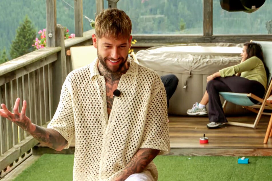 Marc-Robin Wenz (32) steht mit seiner Einstellung zu Frauen alleine da.