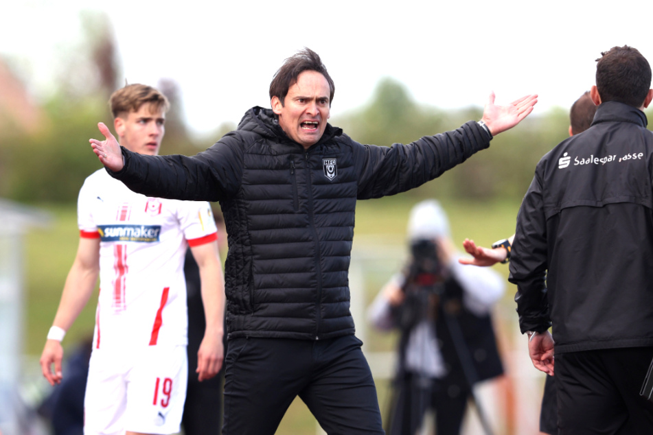 Als Cheftrainer war Florian Schnorrenberg (46, M.) zuletzt von 2020 bis 2021 beim Halleschen FC im Amt.