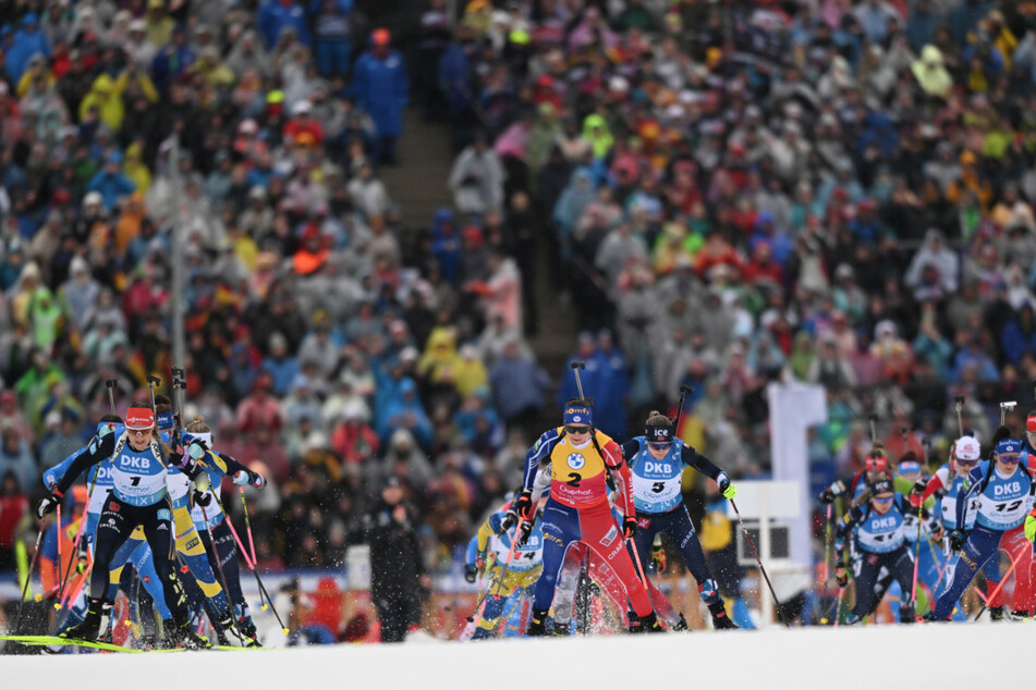 Für den Biathlon Weltcup im Januar 2024 in Oberhof erwarten die Veranstalter wieder eine stimmungsvolle Kulisse.
