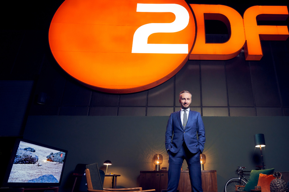 Neue ZDF-Show: Jan Böhmermann widmet sich Verschwörungstheorien bei Telegram