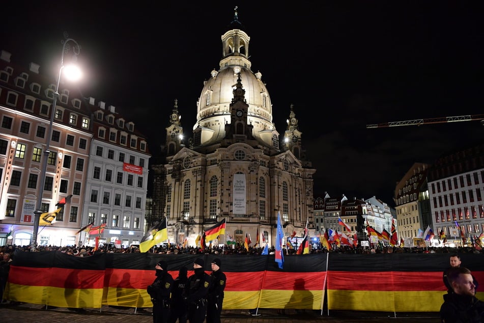 Erst im Februar wurde zu dem 200. Abendspaziergang in Dresden aufgerufen.