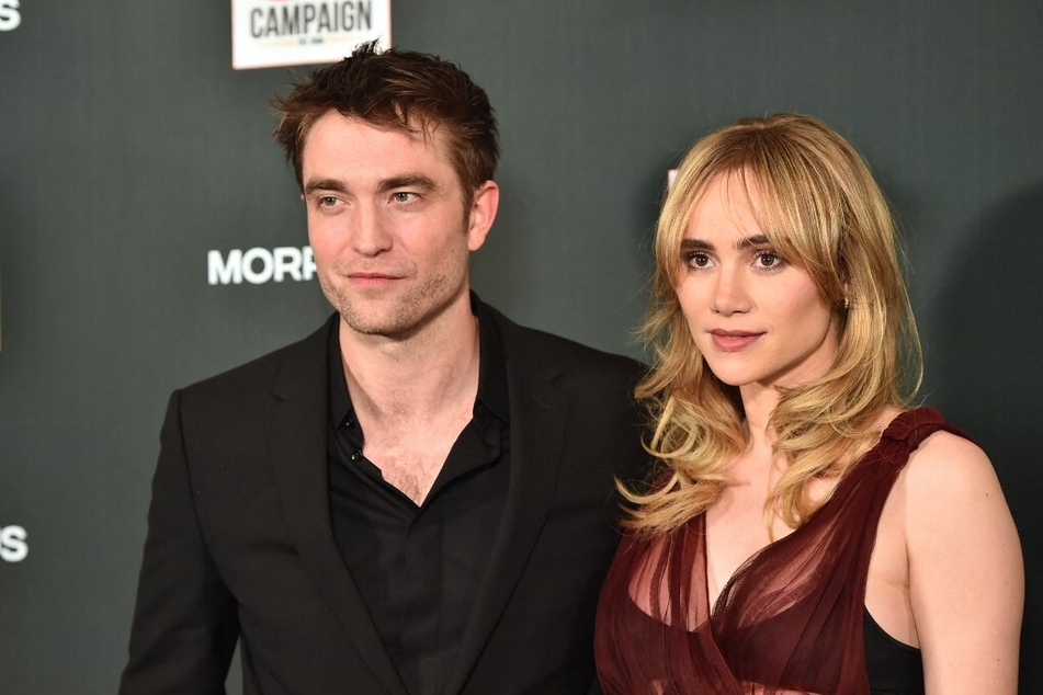 Robert Pattinson (l.) and Suki Waterhouse have revealed the gender of their first baby together.