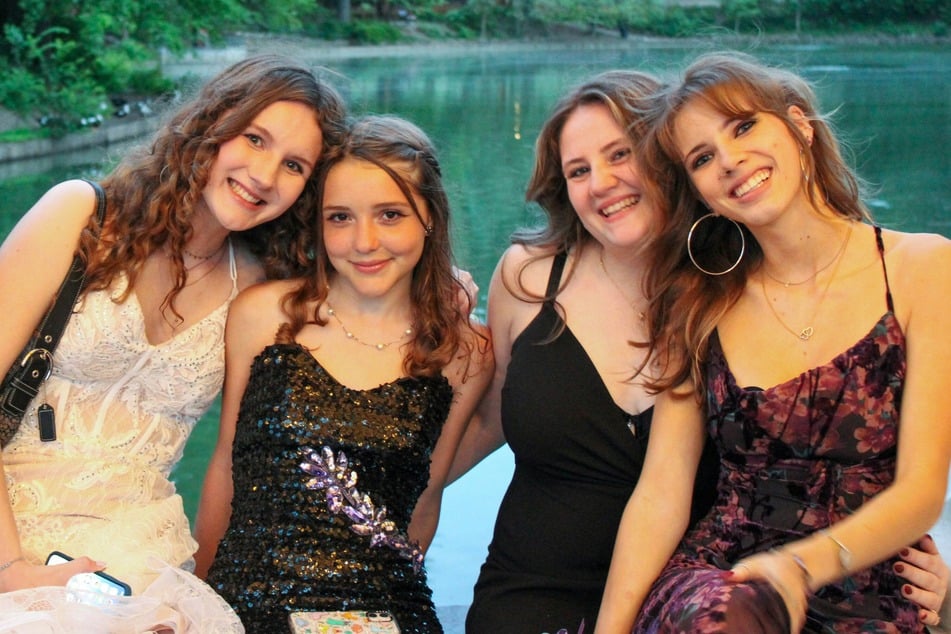 Plötzlich erwachsen: Stimmungsvolle Sprüche zur Jugendweihe