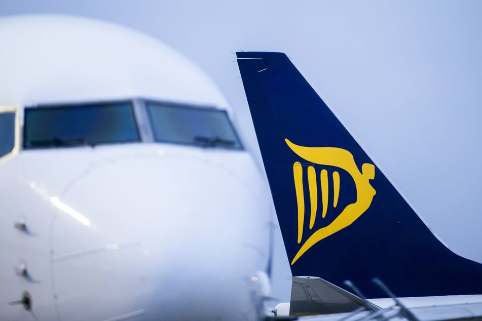Die Fluggesellschaften Ryanair bestätigte den Vorfall in einer ihrer Maschinen. (Symbolbild)