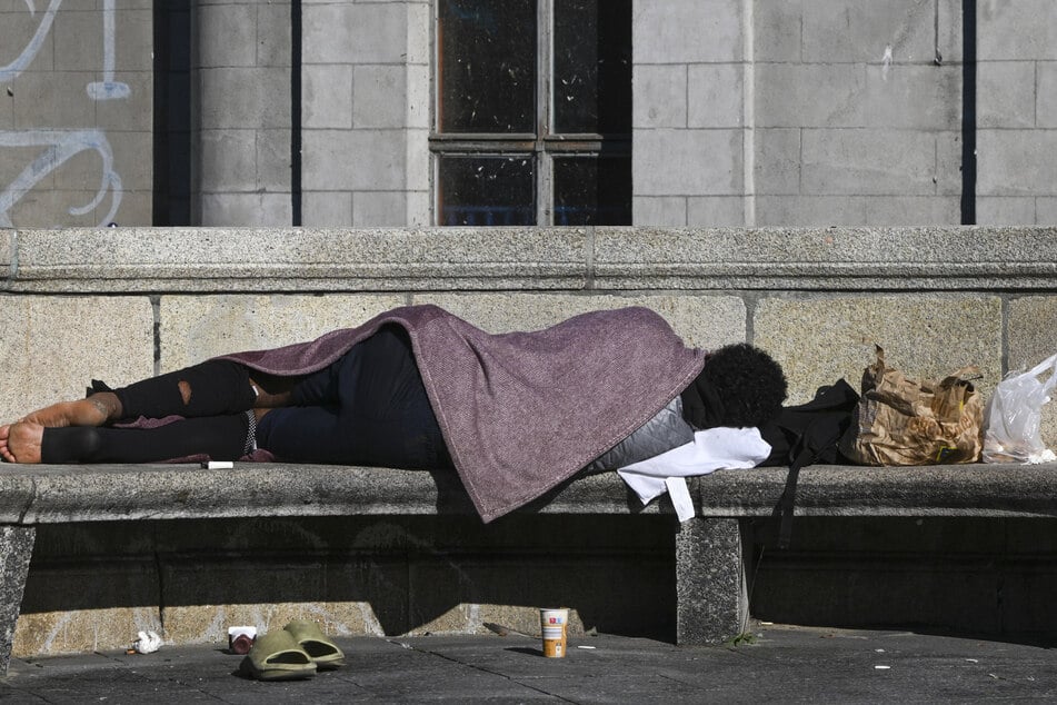 Die steigende Obdachlosigkeit in Berlin stelle ein ernstes soziales Problem dar.