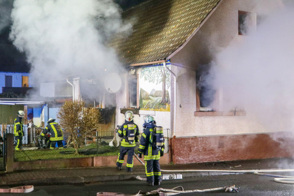Das Wohnhaus in Freigericht-Somborn war infolge des Feuers nicht mehr bewohnbar.