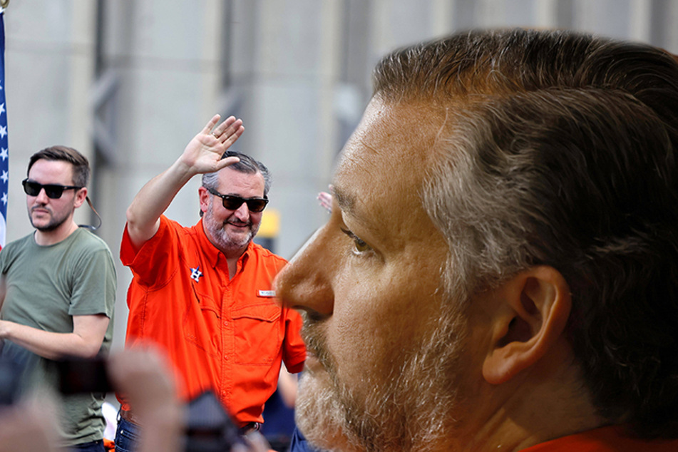 Ted Cruz was met with a chorus of "boos" at the Houston Astros' parade to celebrate their World Series win.