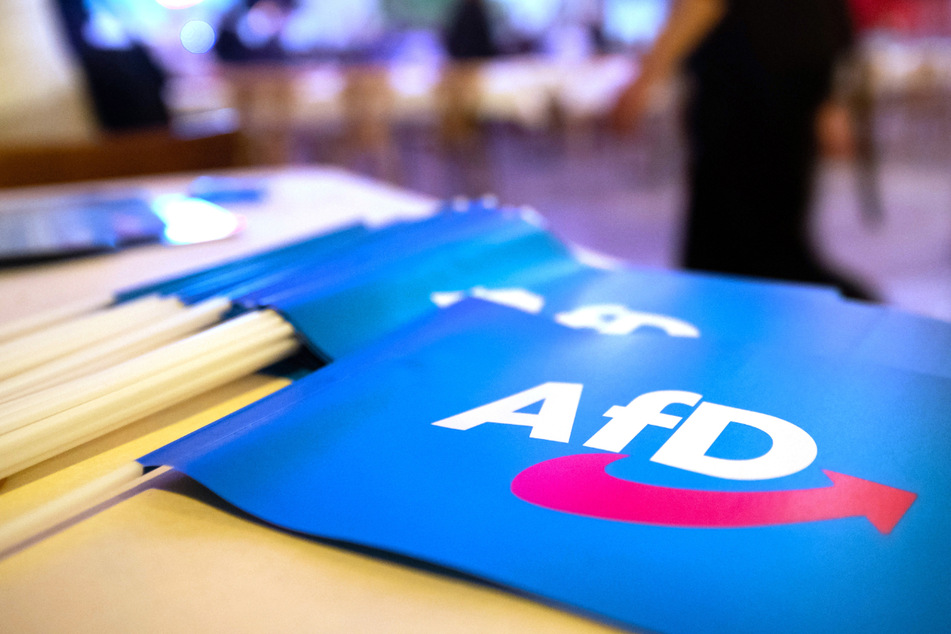 Der Infostand der AfD in Schmalkalden wurde von einem polizeibekannten Mann heimgesucht. (Symbolfoto)