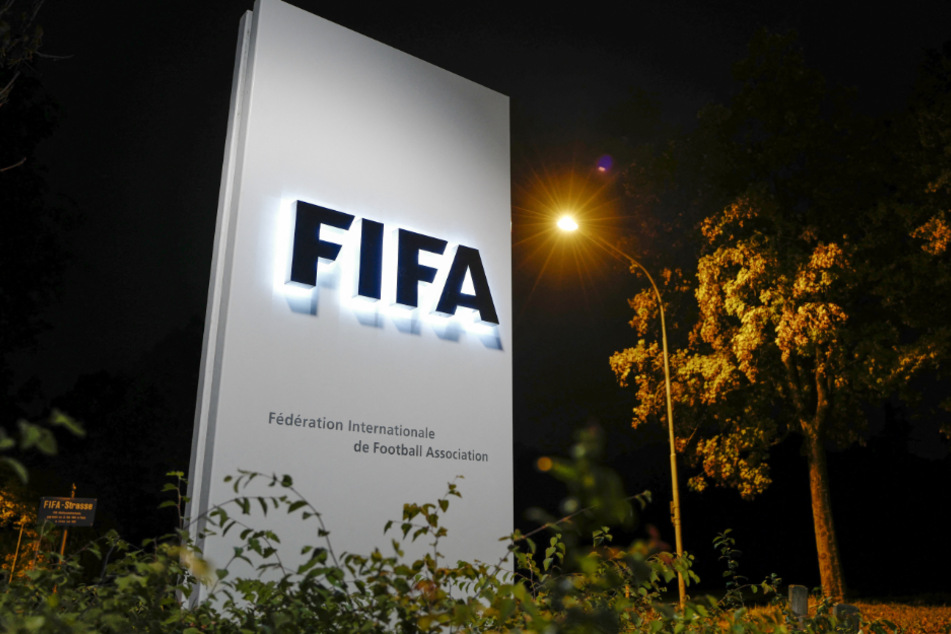 Die FIFA sah die Vorwürfe gegen den Unparteiischen als hinreichend belegt an.