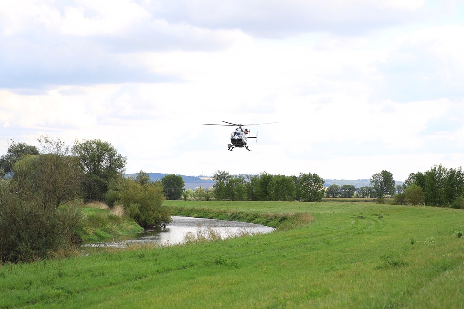 Ein Hubschrauber suchte das vermeintliche Krokodil.