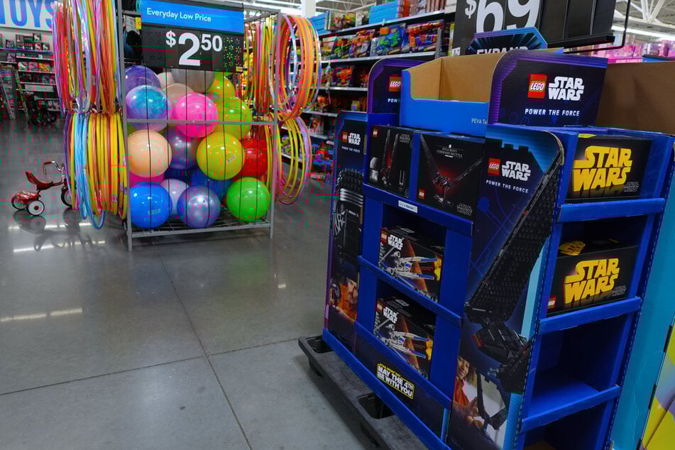 Shoppers are excited to get their hands on these exclusive Walmart Deals