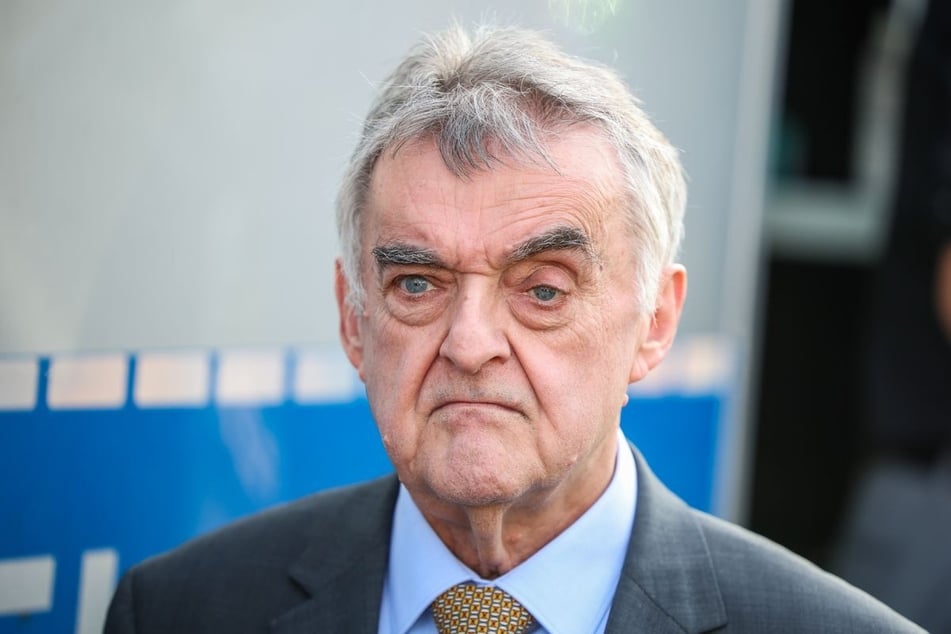 NRW-Innenminister Herbert Reul (73, CDU) sieht sein Land durch die Eskalation im Iran derzeit nicht konkret gefährdet. (Archivbild)