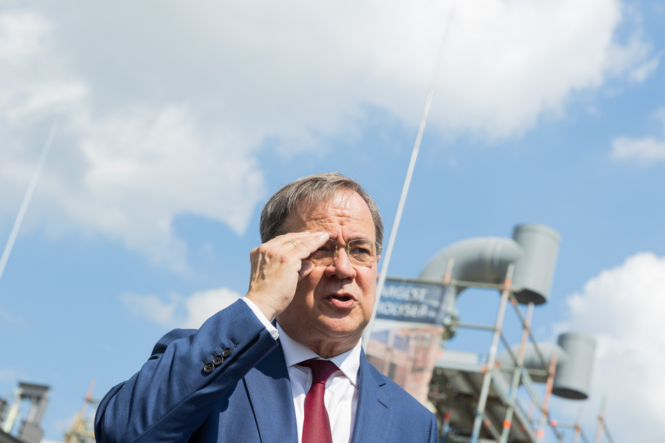 Unionskanzlerkandidat Armin Laschet (60, CDU) lehnt Bußgelder für Menschen, die Impftermine ohne Absage verstreichen lassen, ab.