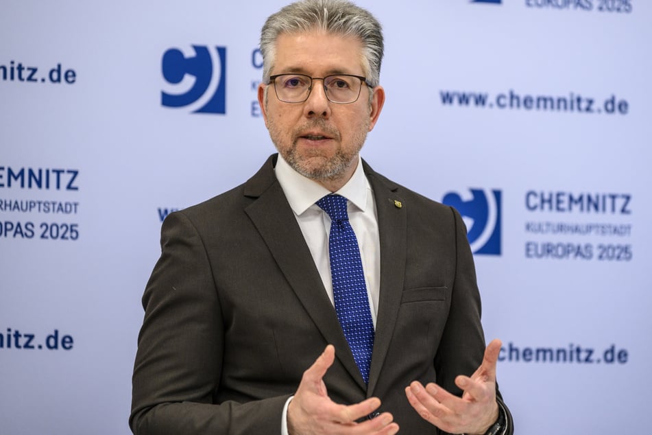 Stadtkämmerer Ralph Burghart (55, CDU) hatte 2024 fast doppelt so viele Nebeneinkünfte wie noch 2022.