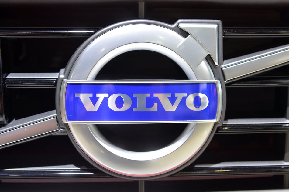 Volvo hat kürzlich mehrere Hybrid- und Elektromodelle wegen möglicher Bremsausfälle zurückgerufen. (Symbolbild