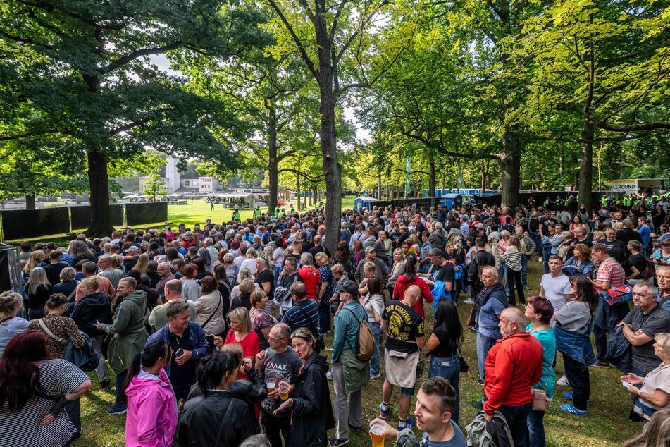 Gegen 16 Uhr herrschte bereits reger Andrang am Einlass.