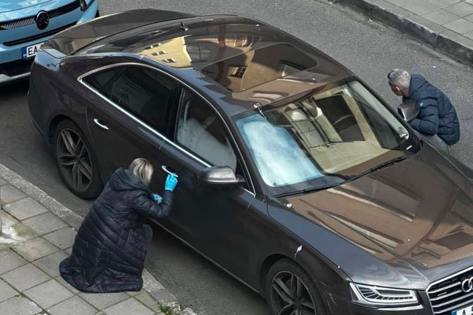 Schuss mit Sig-Sauer-Waffe: Klub-Boss tot in Auto entdeckt