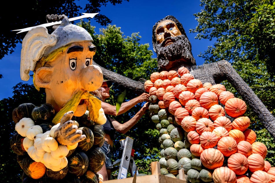 Asterix erobert sächsisches Schloss: Kürbisfestival geht auf Zeitreise
