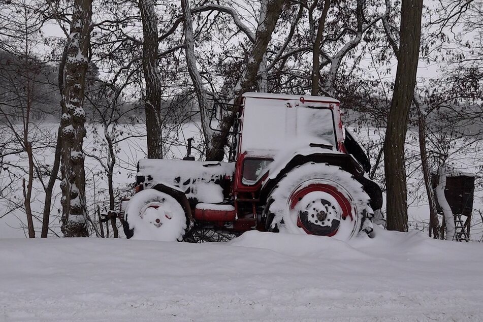 Der Mann wurde neben seinem Traktor aufgefunden.