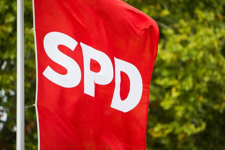 Für die SPD sieht es in Umfragen derzeit übel aus. In Sachsen-Anhalt, wo 2026 gewählt wird, müssen die Sozialdemokraten wohl um den Einzug in den Landtag zittern.
