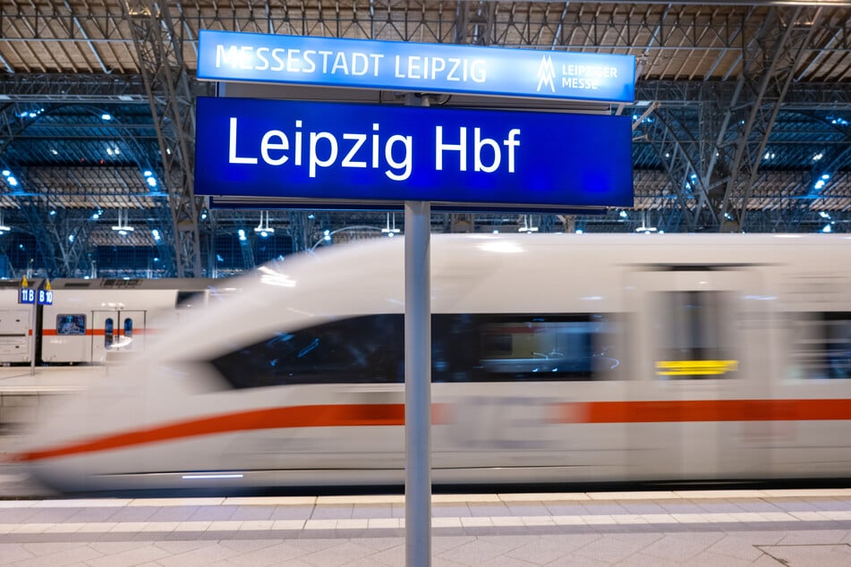 Der Leipziger Hauptbahnhof war das Ziel der beiden Kinder. (Archivbild)