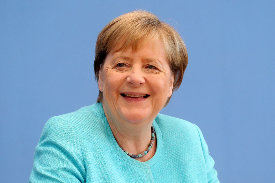 Bundeskanzlerin Angela Merkel (67, CDU) versuchte nach dem Wahl-Debakel von Thüringen den abgewählten Bodo Ramelow zu erreichen.