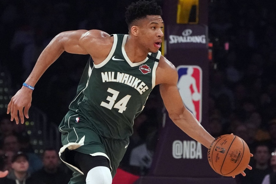 Bucks forward Giannis Antetokounmpo led all scorers with 41 points as Milwaukee won game 3 of the NBA Finals over Phoenix.