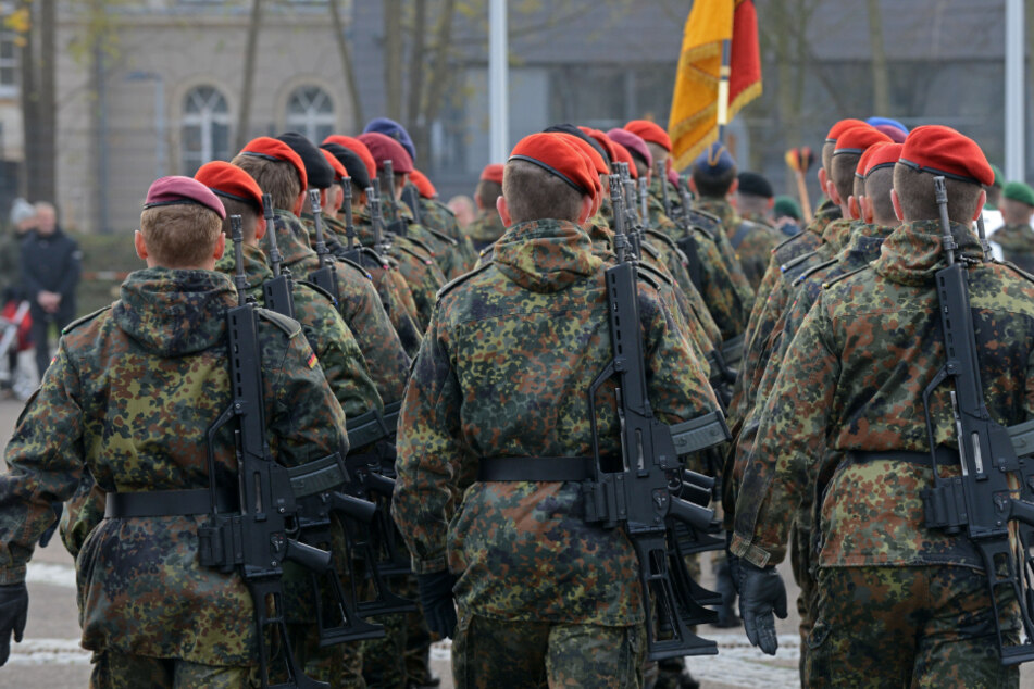 Die Staatsanwaltschaft ermittelt gegen einen ehemaligen Reservisten der Bundeswehr aus Niedersachsen. (Symbolbild)