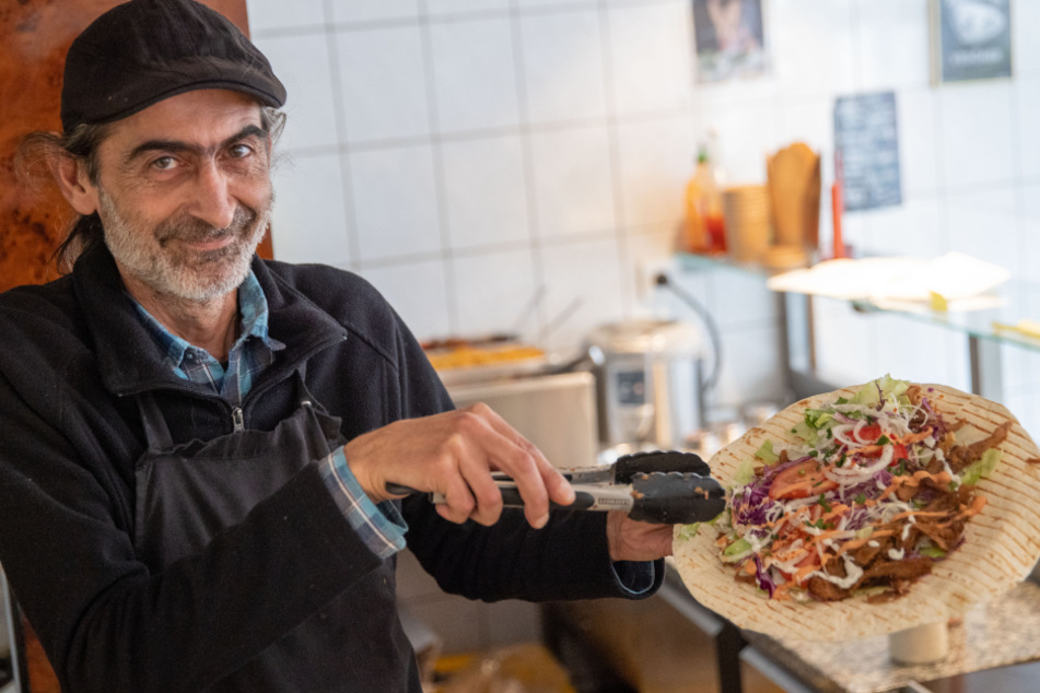 Ayhan Akbal, Inhaber des veganen Imbisses "Vegöner".