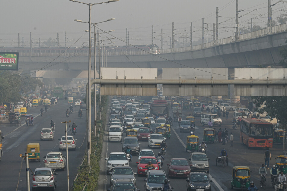 Autoabgase sorgen für eine hohe Feinstaubbelastung. Je dichter der Verkehr, desto größer ist die Belastung.