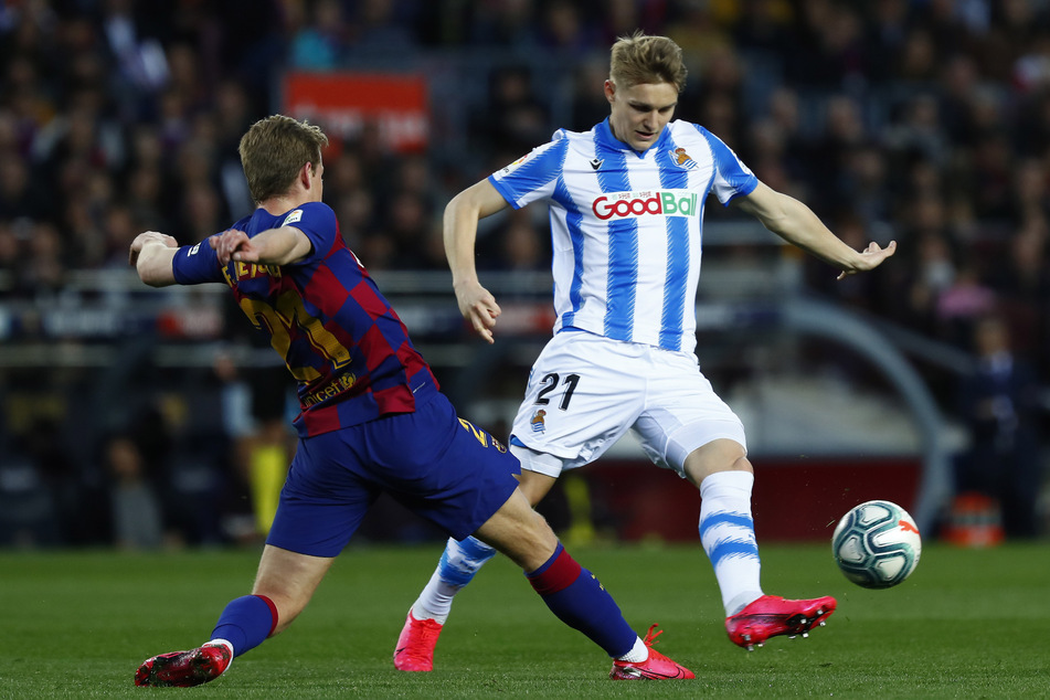 Martin Ödegaard (21) glänzte in der letzten Saison im Trikot von Real Sociedad San Sebastian mit 16 Torbeteiligungen und soll nun vorzeitig zu Real zurück.