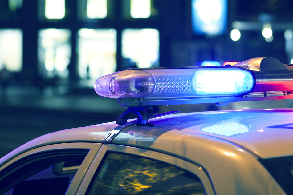 Die Polizei hat in Essen eine Verlobungsfeier mit zahlreichen aggressiven Gästen aufgelöst. Die Ordnungshüter mussten gleich zweimal anrücken (Symbolbild).