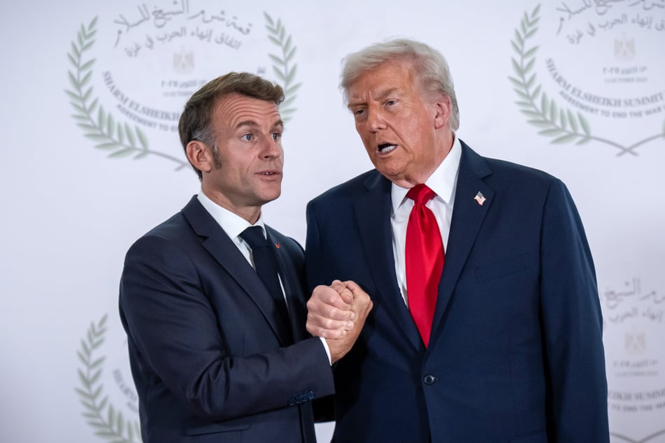 Frankreichs Präsident Emmanuel Macron (48, l.) hat US-Präsident Donald Trump (79) ein Treffen der G7-Staaten mit Russland vorgeschlagen.