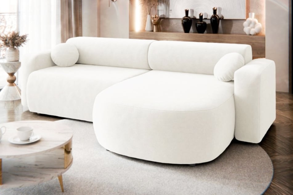 Dieses schöne Sofa kann in wenigen Tagen ohne Extrakosten bei Euch stehen