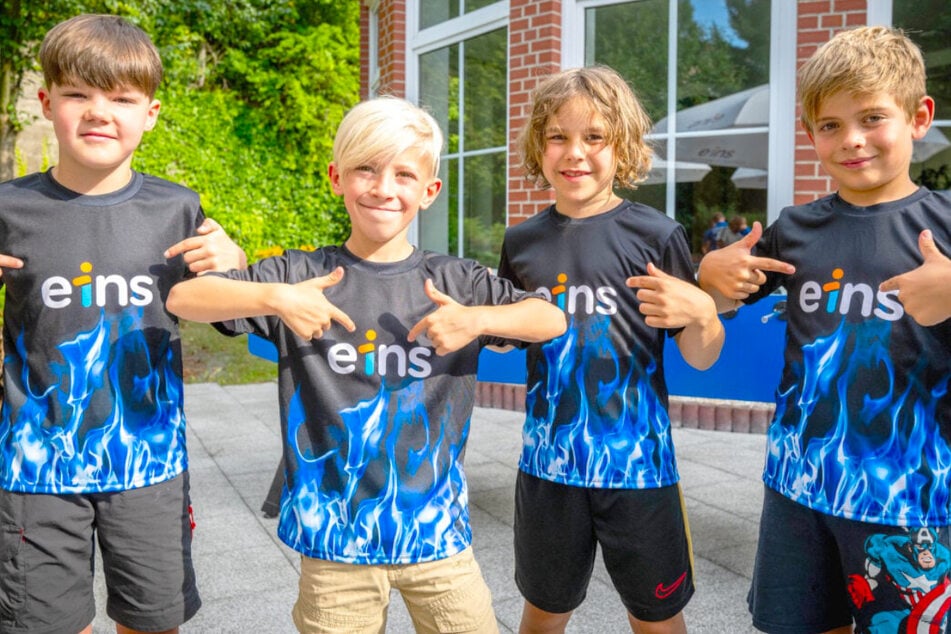 Mit dieser Aktion macht eins Kinder- und Jugendmannschaften glücklich