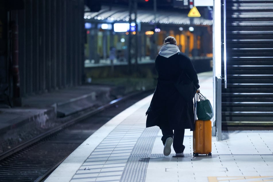Für Reisende nach Hamburg Hauptbahnhof gibt es in den nächsten Wochen einige Einschränkungen. (Symbolfoto)