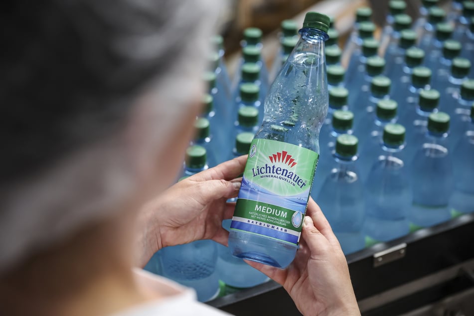 Das Lichtenauer-Wasser ist in Ostdeutschland besonders beliebt. Der Hersteller verzeichnete 2025 deutlich mehr Verkäufe als im Vorjahr.