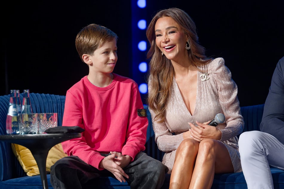 Verona Pooth (57) sorgt sich um Sohn Rocco (14), der derzeit in Dubai festsitzt.