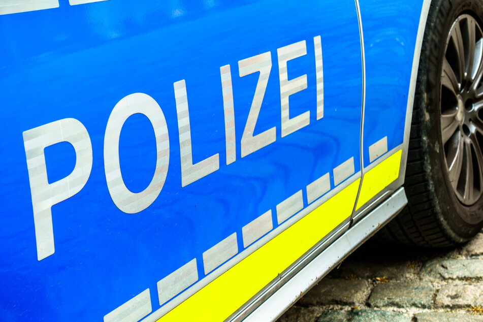 Die Polizei sucht Zeugen, die den Vorfall beobachtet haben oder Hinweise zur Identität des Gesuchten liefern können (Symbolbild).